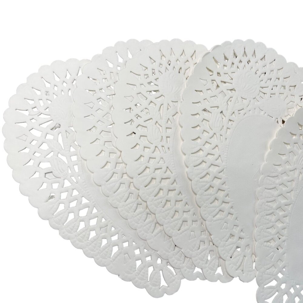 White Heart Doilies Paper Romance Valentine's Day Ephemera 30 Plus Crafts mq Jun